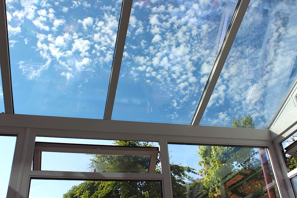 سقف شیشه ای چیست؟