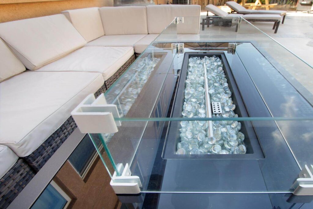 Choosing a Worthy Glass Wind Guard For Fire Pit