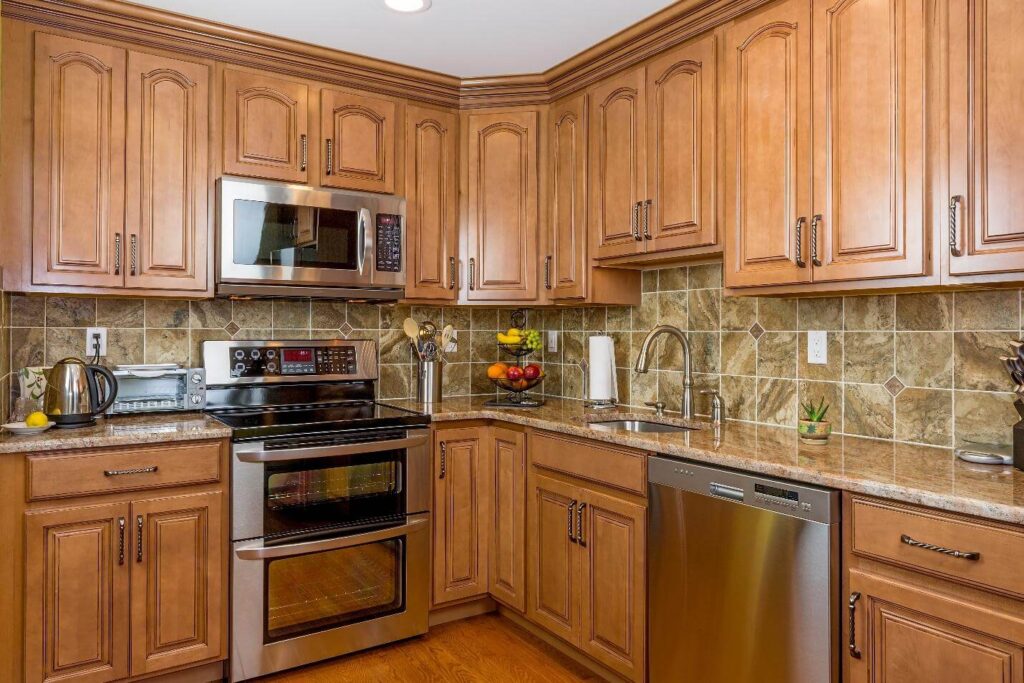 RAISED PANEL KITCHEN CABINETS