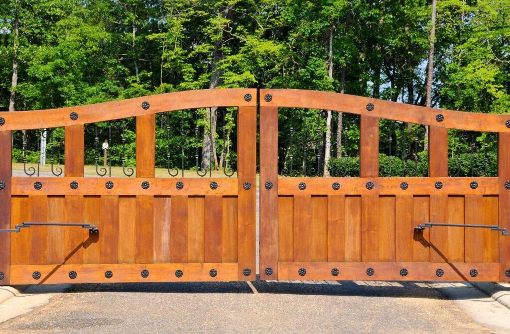 Hybrid of Wood and Iron