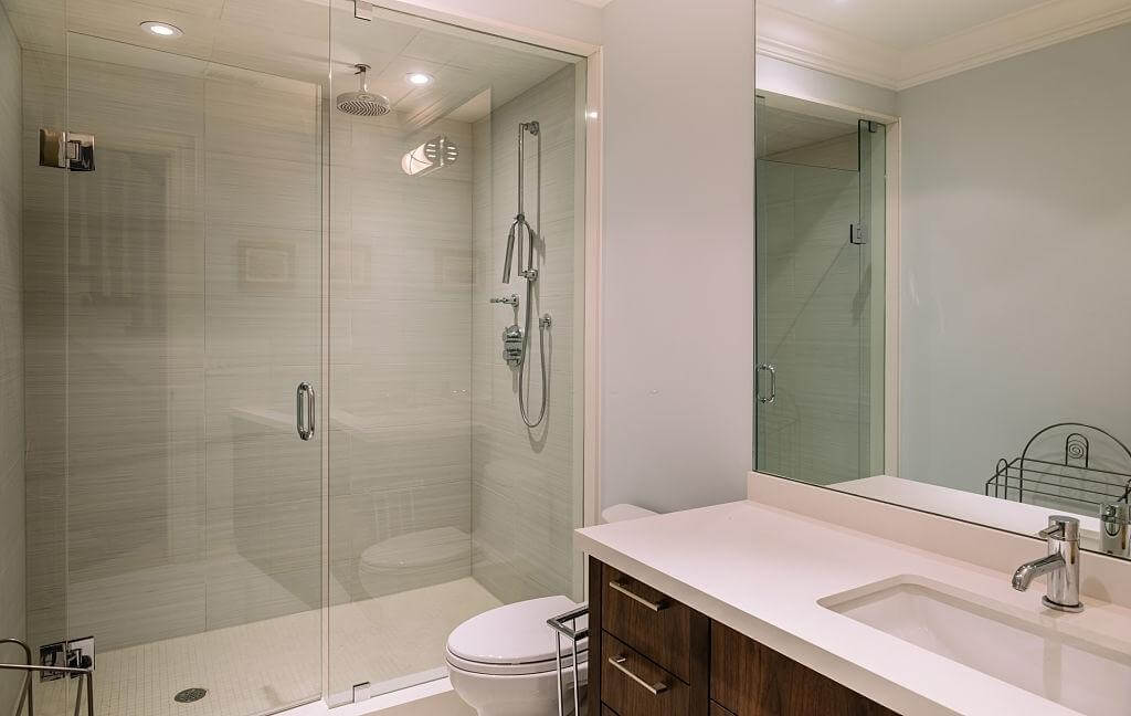 Opting For Glass Shower Enclosures