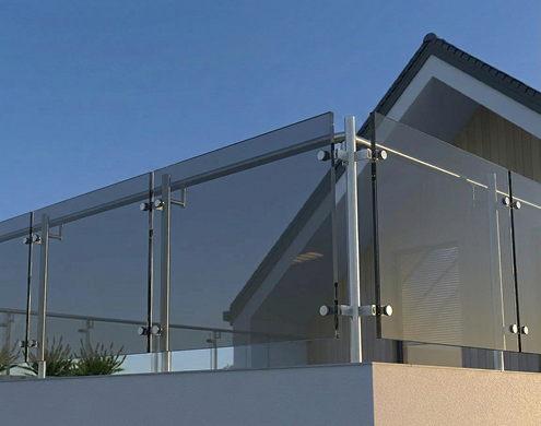 Modern balcony railing featuring Greylite II toughened glass panels