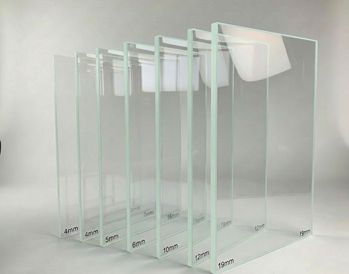 Ultra Clear tempered glass samples in various thicknesses demonstrating ultra clear quality